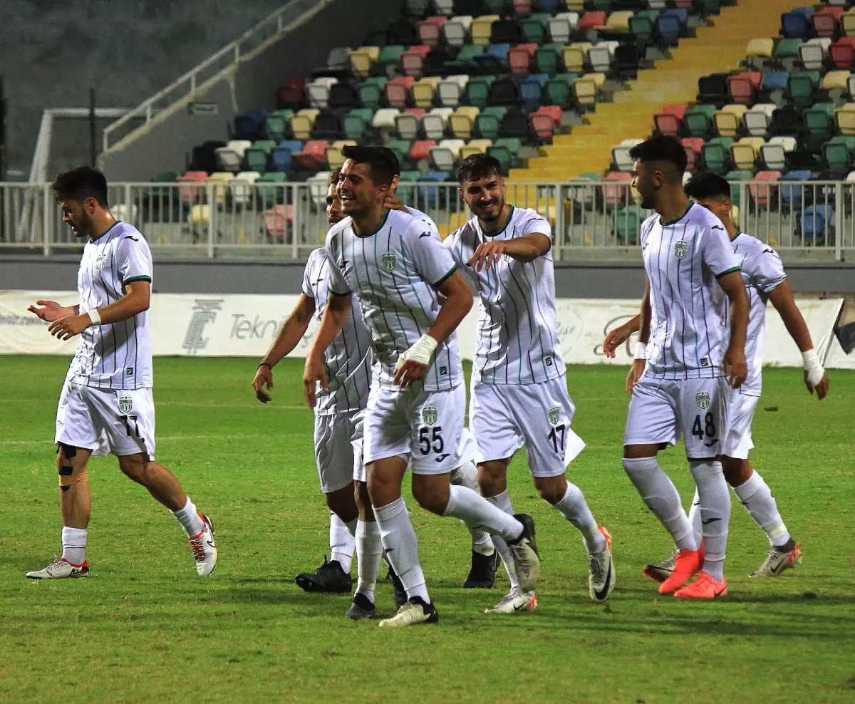 Bornova 1877: Artvin Hopaspor’u 6-2 Mağlup Etti