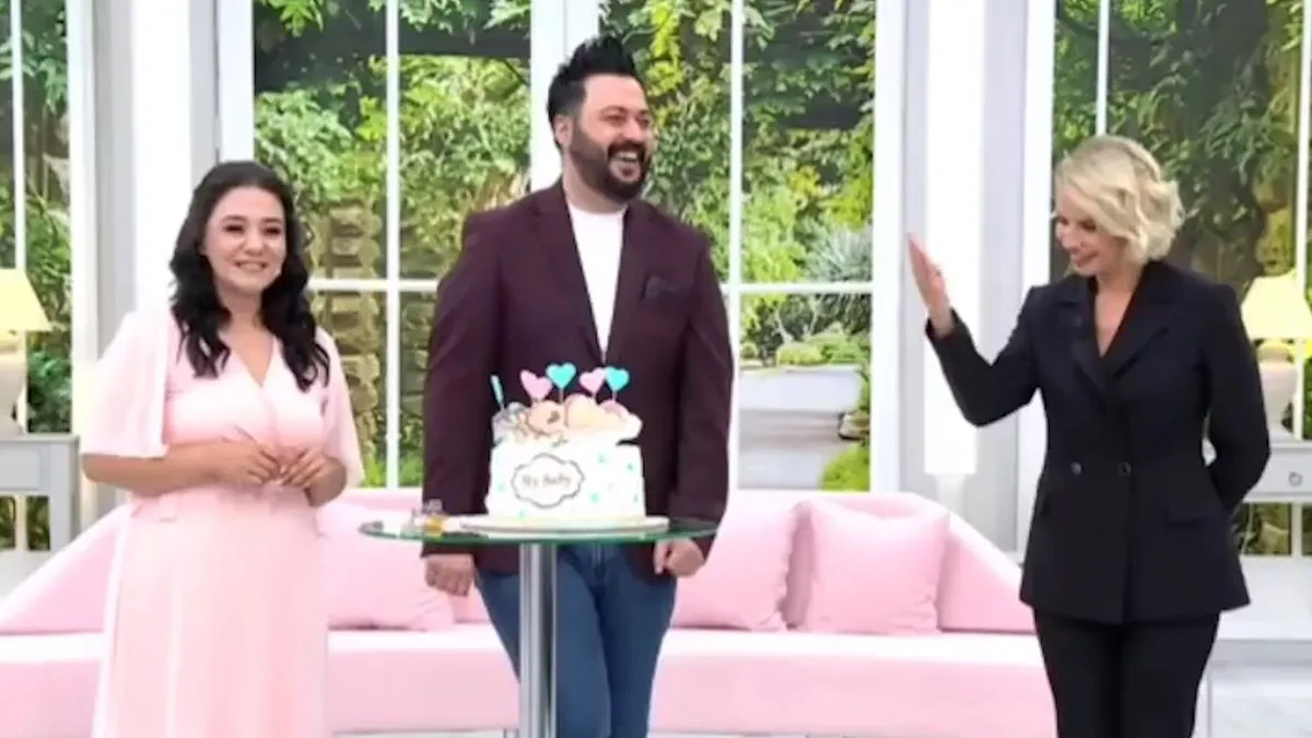 Caner Toygar ve eşi, Esra Erol canlı yayınında çocuklarının cinsiyetini öğrendi! İşte Caner Toygar ve eşinin o heyecan dolu anları!