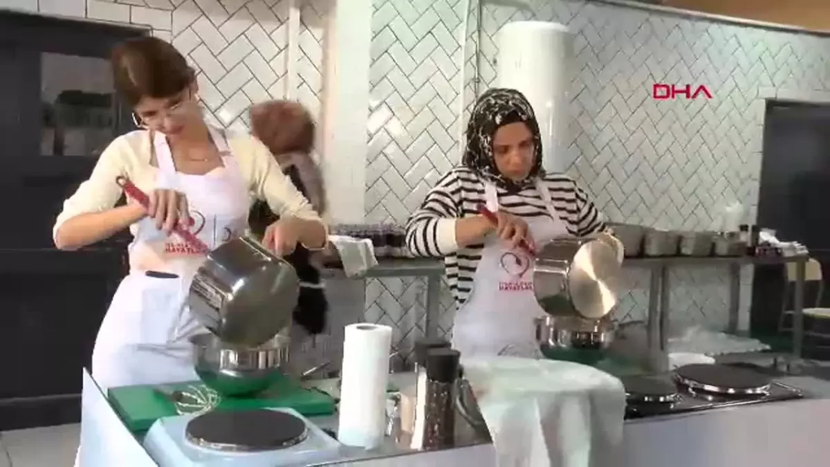 Kızılay’dan Depremzedelere Aşçılık Eğitimi