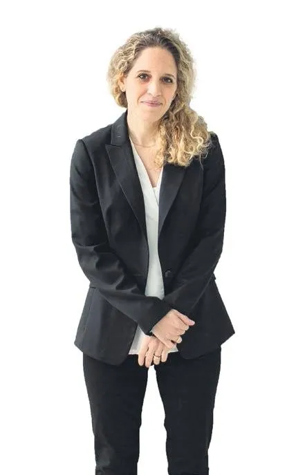 Mina’nın ünlü kitabı Türkçe’ye çevrildi