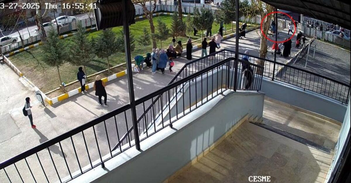 Okul müdürüne yumruklu saldırı kamerada