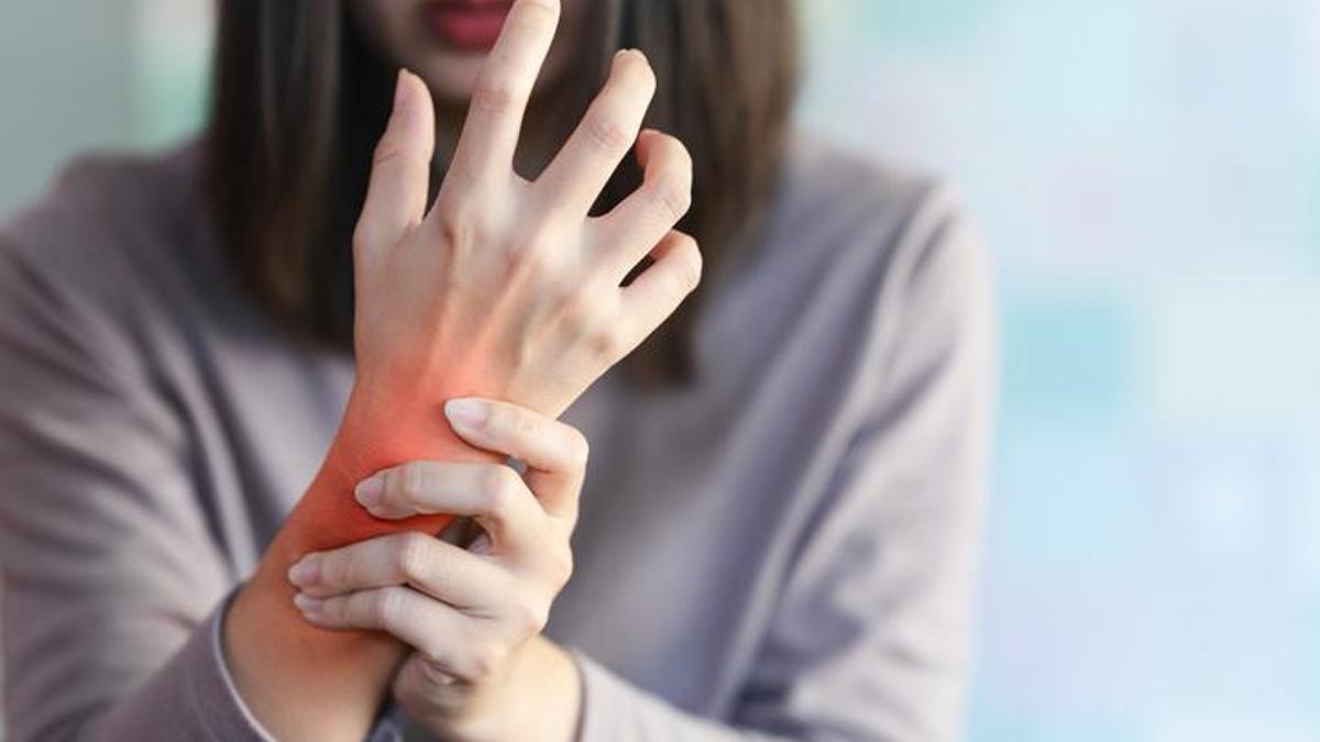 Ağrı, uyuşukluk, kuvvetsizlik… Sinir hastalığında erken teşhis ve tedavi önemli