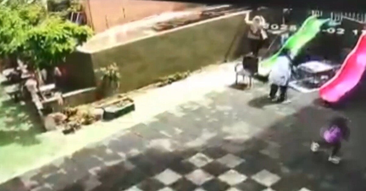 Kreşte ölümden döndü! Küçük çocuk inşaat alanına düştü!